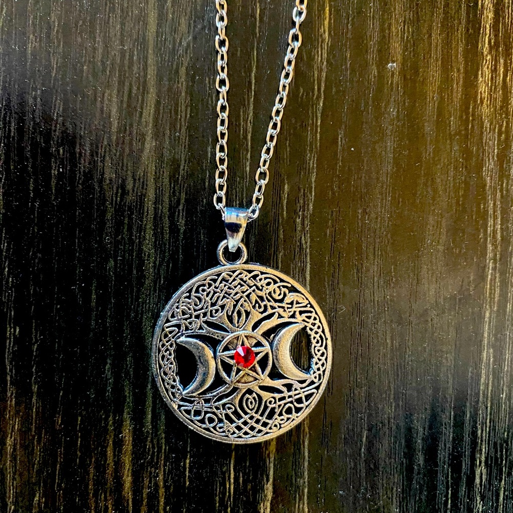 Celtic Triple Goddess Pentagram Necklace Pagan Witch Red Crystal